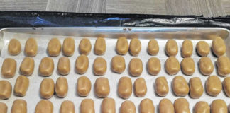 
			
				                                This week, Ruth offers up some thoughts about sweet treats for Easter, including a recipe for chocolate peanut butter eggs.
                                 Submitted

			
		