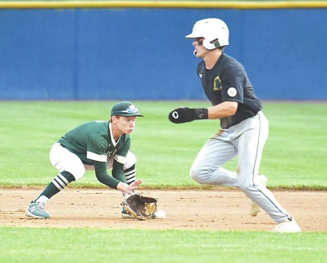 127173387_web1_WA-BPrendergast-1-copy
Warrior 2nd baseman Casey Noone fields the ball in the PIAA state semi-final game at DeSales University.
Tony Callaio | For Times Leader