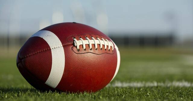 127731174_web1_football-03