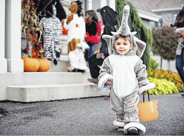 127819930_web1_Halloween4USE
A full range of Trunk or Treat events are scheduled across Luzerne County between now and Sunday.
File photo
