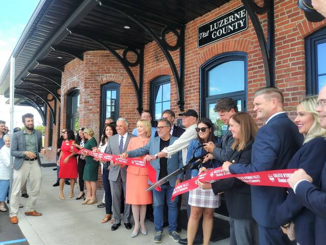 128870249_web1_train1
Community and government leaders lined up Thursday for a formal ribbon-cutting at Luzerne Countys tourism office in the historic former train station in downtown Wilkes-Barre.
Jennifer Learn-Andes | Times Leader