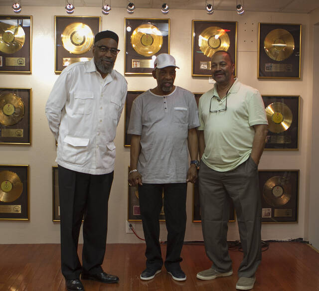 129212374_web1_129212374-a3d20070f4394c279d29f11927634d52
Musicians Kenneth Gamble, left, Leon Huff, center, and Thom Bell stand together at Gamble and Huff Music, on Broad Street, in Philadelphia on May 30, 2013. Bell, the Grammy-winning producer, writer and arranger who helped perfect the Sound of Philadelphia of the 1970s with the inventive, orchestral settings of such hits as the Spinners Ill Be Around and the Stylistics Betcha by Golly, Wow, has died at age 79. Bells wife, Vanessa Bell, said that he died Thursday, Dec. 22, 2022 at his home in Bellingham, Washington, after a lengthy illness.
AP photo