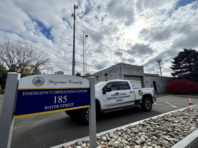 130106544_web1_ema
Luzerne Countys administration wants to consolidate the 911 department and Emergency Management Agency to improve safety and security. The EMA command center, shown here, is located on Water Street in Wilkes-Barre.
Roger DuPuis | Times Leader