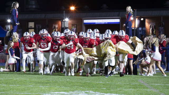131000176_web1_20240616-1
Pittston Area takes the field on senior night, Friday, Oct. 18.
Buck Norton-Jennings | For Sunday Dispatch