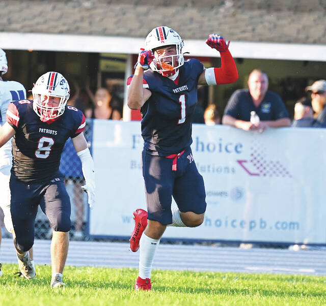 131733271_web1_PA-Mid-Valley-ftbl-3
Patriots standout Lucas LoPresto celebrates a 20-yard touchdown catch during the first quarter on Friday night against Mid Valley.
Tony Callaio | For Times Leader