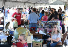 
			
				                                According to organizers, a few thousand people attended the 2nd Annual Duchess Antique Fair at Foundry Grounds over the 8-hour day.
                                 Tony Callaio | For Sunday Dispatch

			
		