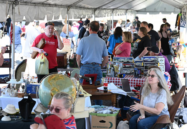 131847735_web1_2nd-Annual-Duchess-Antique-Fair-2
According to organizers, a few thousand people attended the 2nd Annual Duchess Antique Fair at Foundry Grounds over the 8-hour day.
Tony Callaio | For Sunday Dispatch