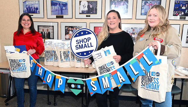 131932994_web1_Small-Business-Saturday-2025-1
Greater Pittston Chamber of Commerce (GPCC) in partnership with American Express will be handing out publicity material packets for local merchants to be displayed at their establishment for Small Business Saturday, Nov. 29. From left: Michelle Mikitish, GPCC president, Brandi Bartush, GPCC director of operations, and Cara Wengen, City of Pittston Main Street manager.
Tony Callaio | For Sunday Dispatch