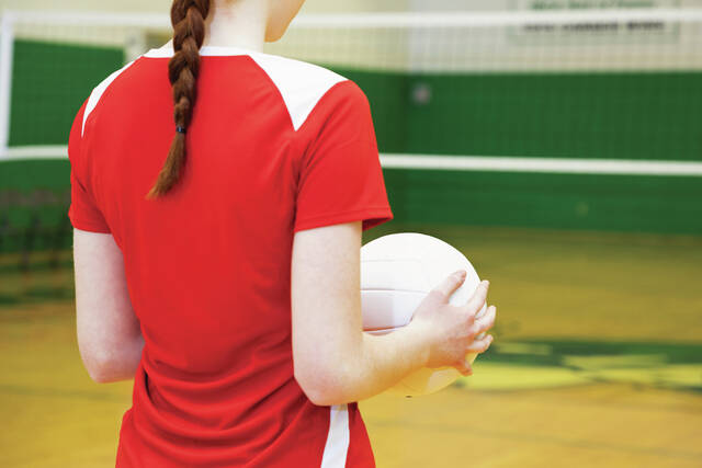 131942962_web1_Volleyball3