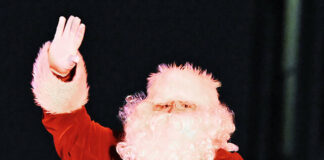 
			
				                                Santa Claus arrived at Pittston Dec. 6 at the end of the annual Toy Truck Parade during the citys La Festa Di Natale.
                                 Tony Callaio | For Sunday Dispatch

			
		