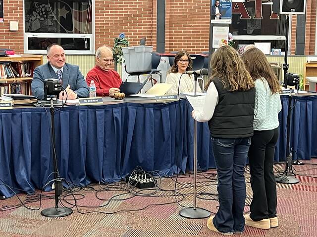 132083660_web1_IMG_4629
Assistant Superintendent John Haas, Board President Frank Serino, and Board Secretary Dawn Licata listen to student presenters.
Sydney Allabaugh | Sunday Dispatch