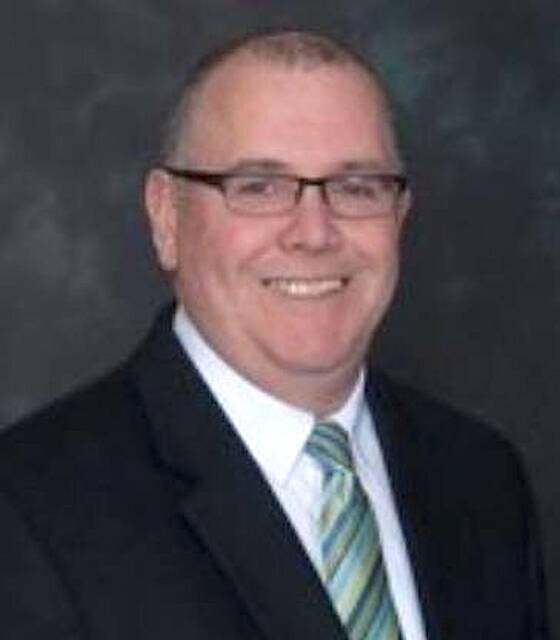 132151185_web1_Joe-Long.jgp
Long