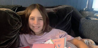 
			
				                                While recovering from surgery at home, nine-year-old Lyla Seamans received plenty of love from her friends.
                                 Submitted photo

			
		