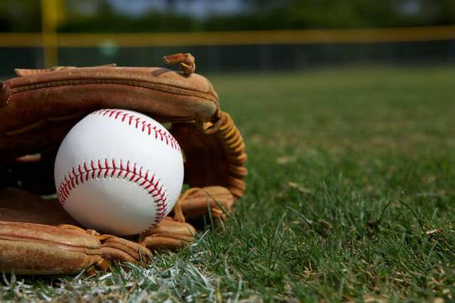 132374393_web1_baseball-glove