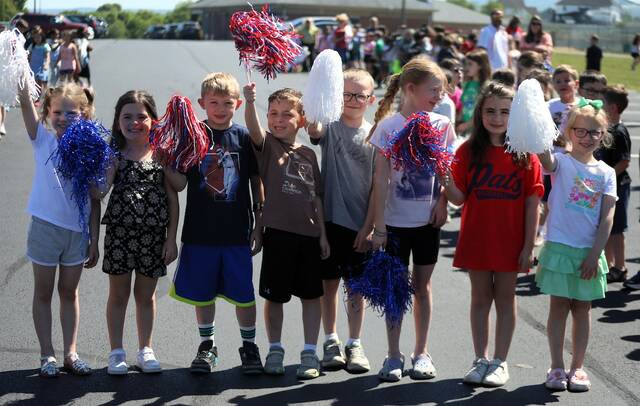 <p>Students cheer during the sendoff.</p>
<p>Submitted Photo</p>