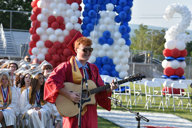 <p>Tyler Stephenson performs the class song, ‘Landslide’ by Fleetwood Mac, during Pittston Area High School’s 2026 commencement ceremony on Friday, June 5.</p>
<p>Liz Baumeister | Sunday Dispatch</p>