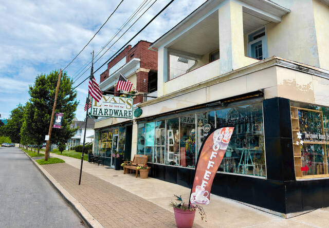 132422103_web1_Angie-s-Crooked-Branch
The Crooked Branch, right, will host The Liberty Festival, an outdoor block party, from 11 a.m. to 5 p.m. Saturday, June 20, at the 200 block of Luzerne Avenue in West Pittston. There will be 20 craft vendors, food, and entertainment on hand for the afternoon.
Tony Callaio | For Sunday Dispatch